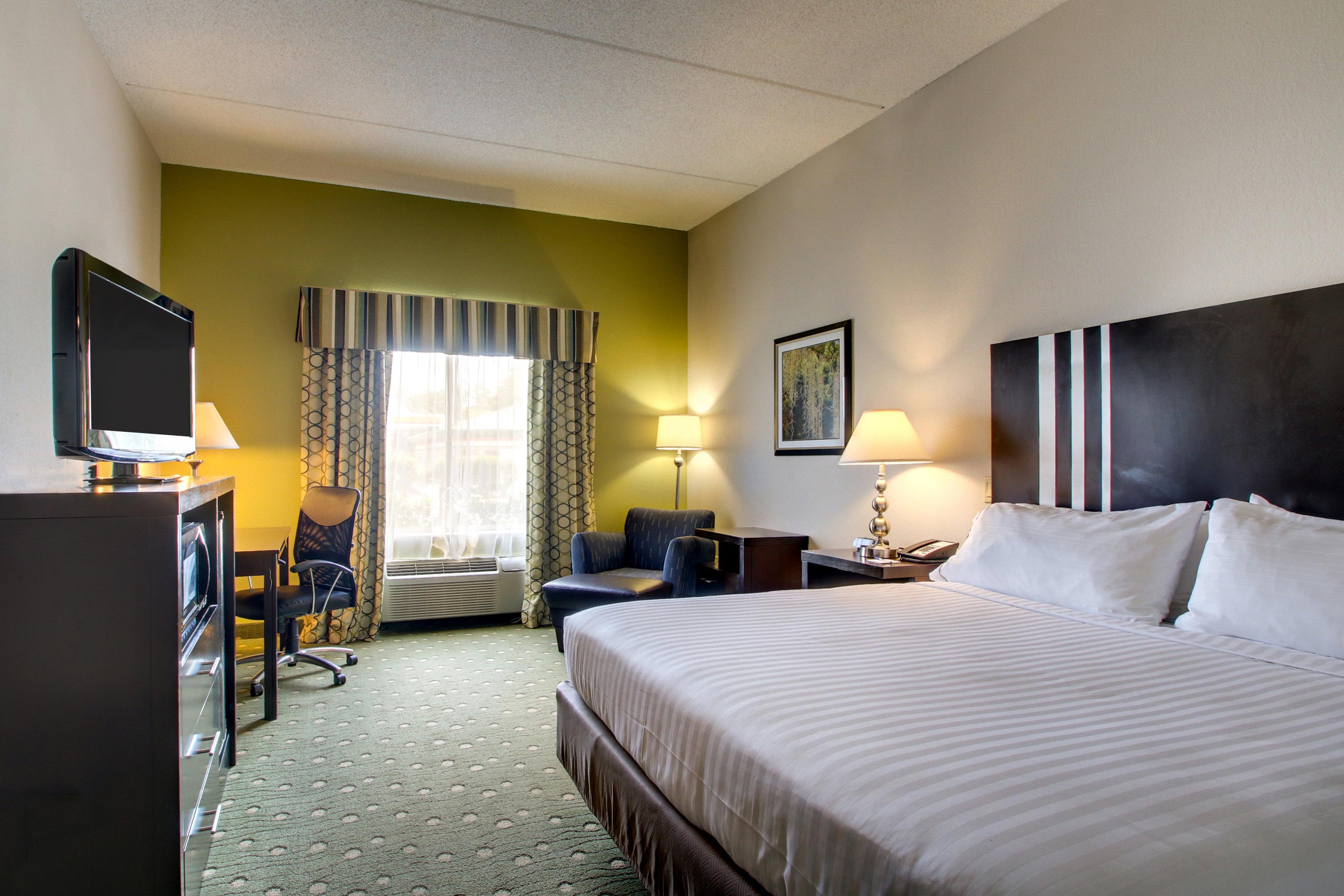 Holiday Inn Express Hotel & Suites Live Oak By Ihg Exterior photo
