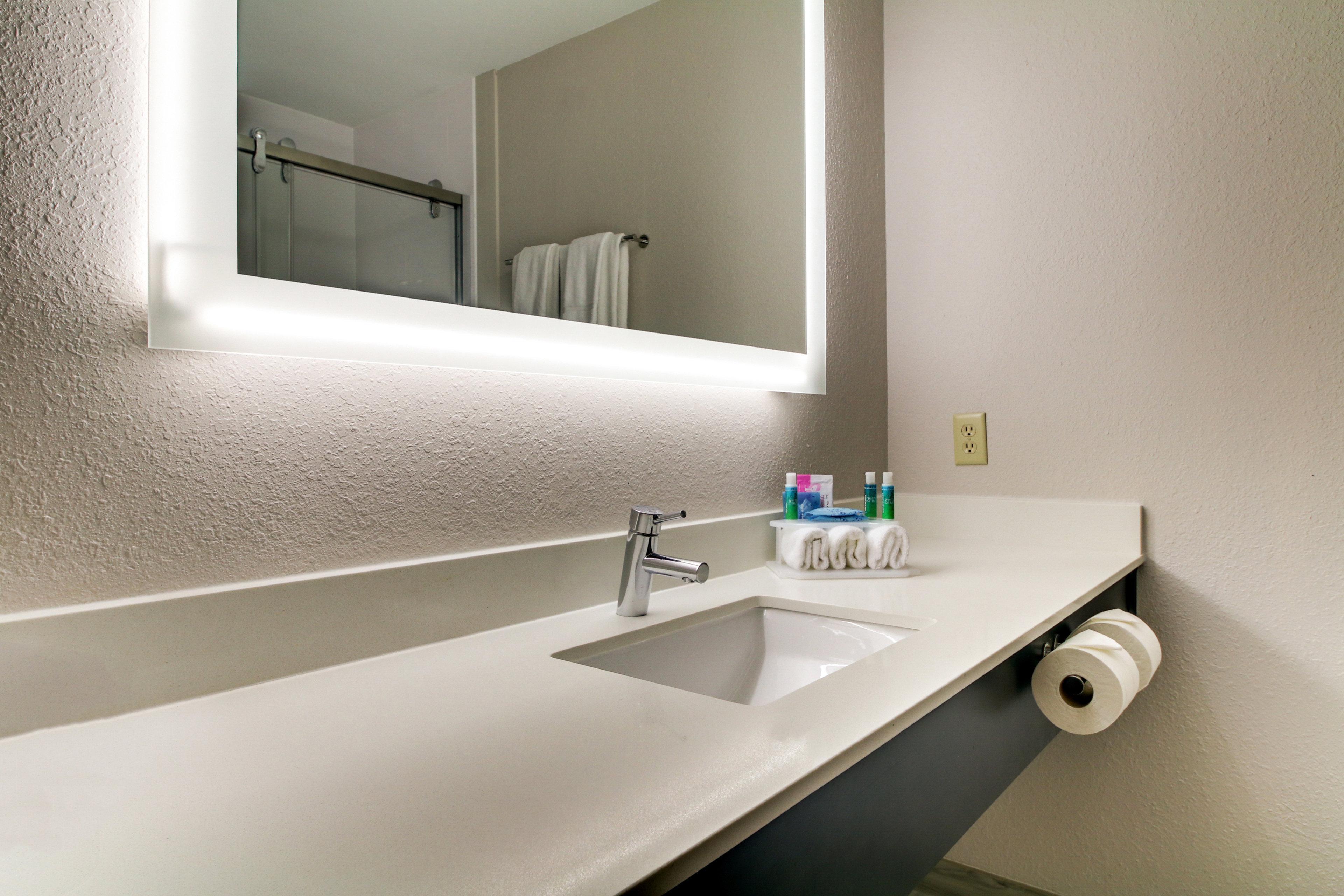 Holiday Inn Express Hotel & Suites Live Oak By Ihg Exterior photo