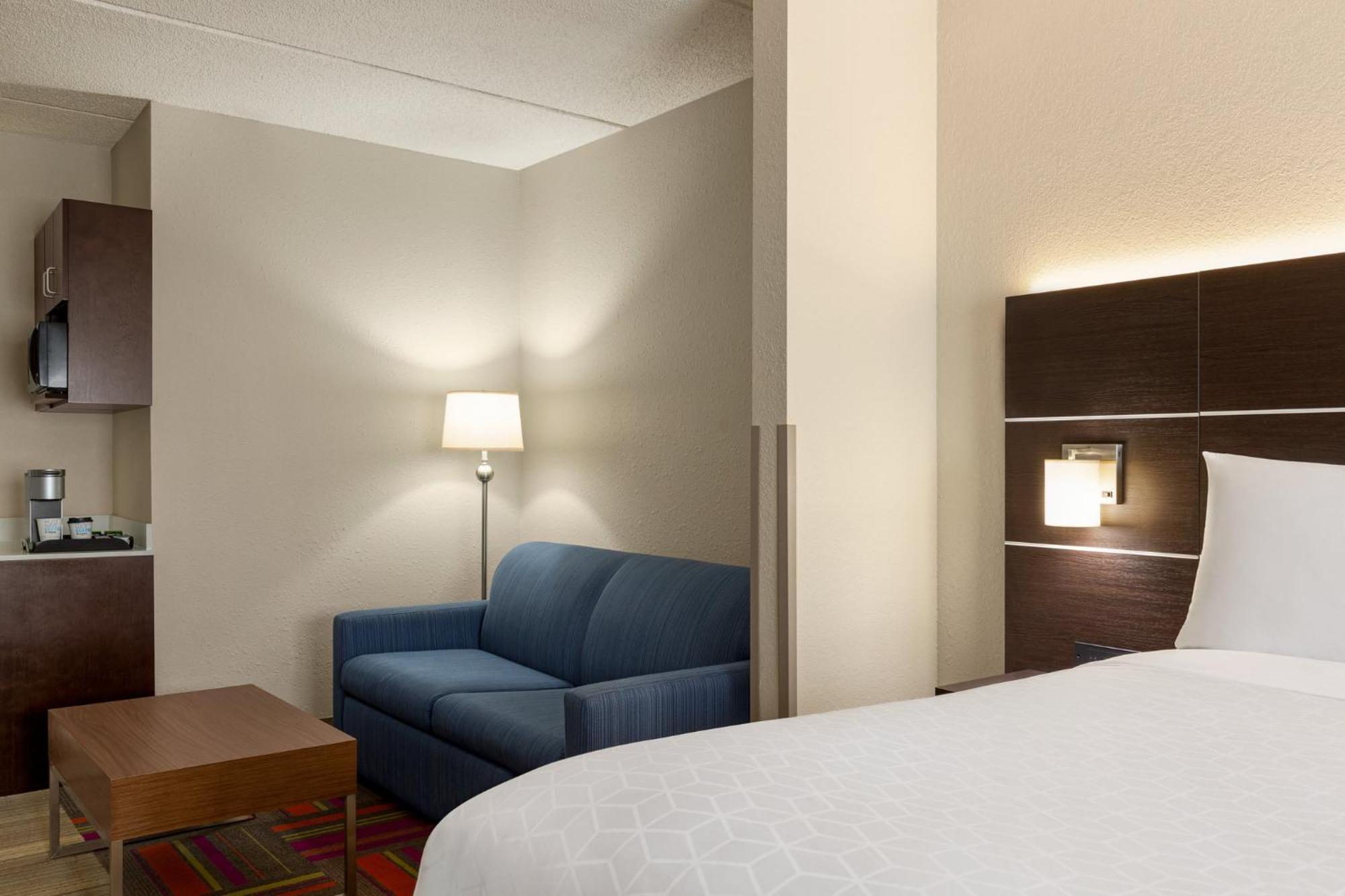 Holiday Inn Express Hotel & Suites Live Oak By Ihg Exterior photo